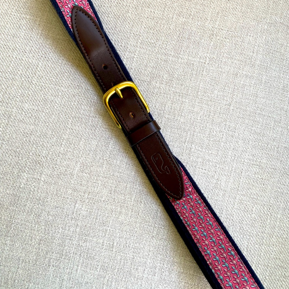 Vineyard vines Boys Lobster belt Size 30 NWOT